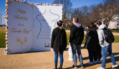 Caso Epstein ameaça procuradora-geral aliada de Trump e leva casal Clinton a depor no Congresso