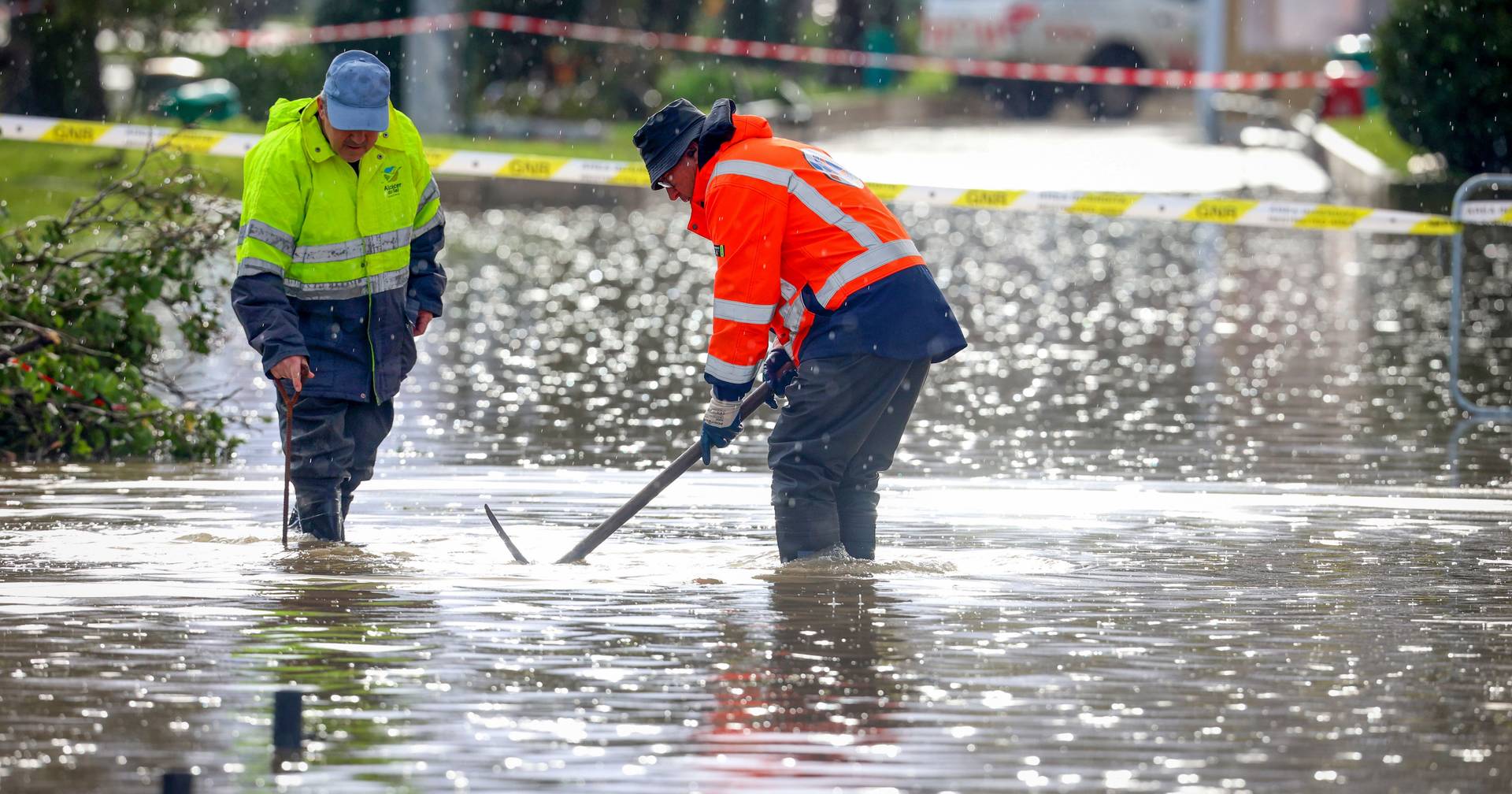 Comandante nacional da Proteção Civil ausentou-se do país durante crise de tempestades, avança revista “Sábado”