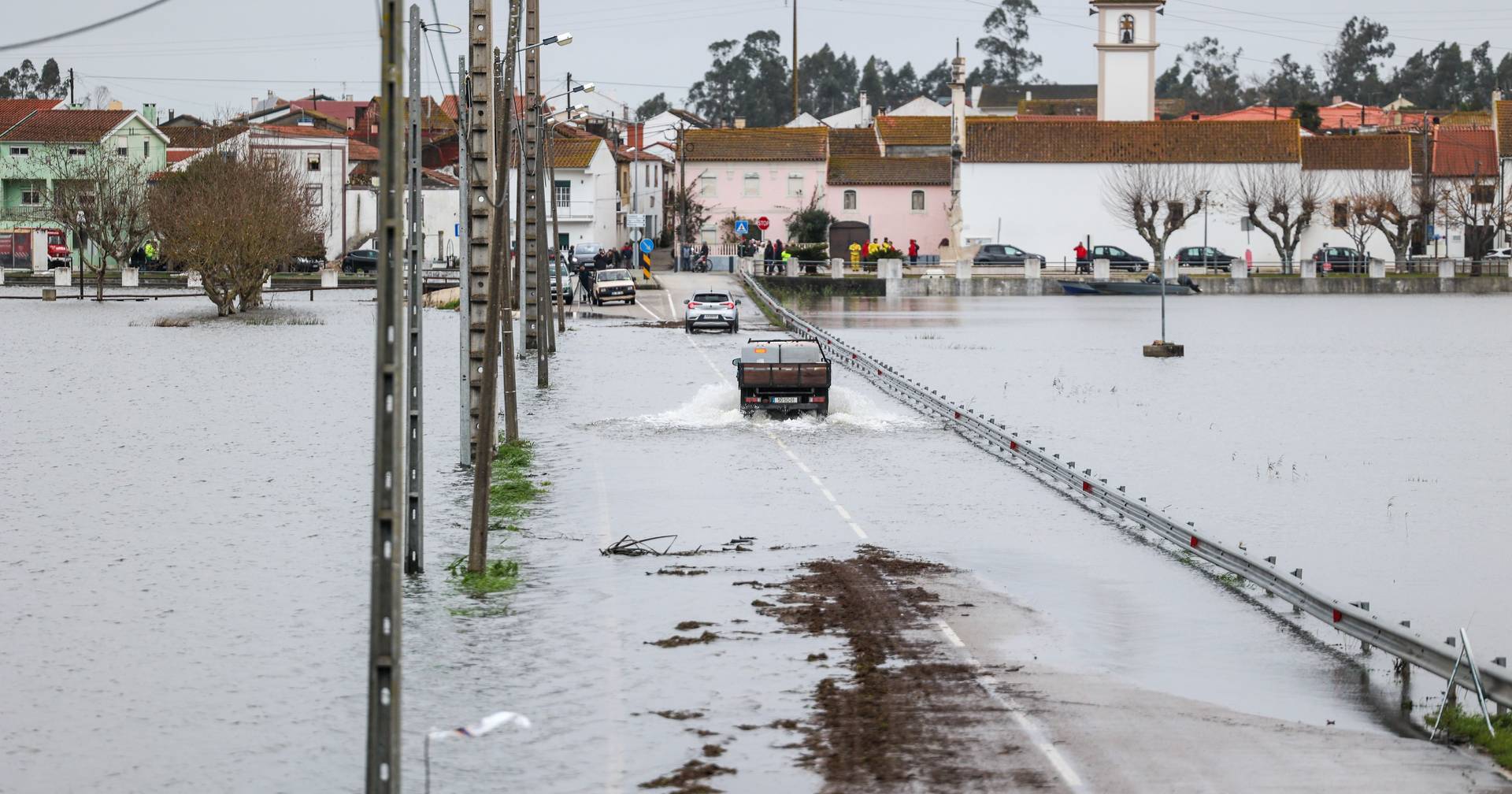 Parlamento aprova audição urgente da ministra da Administração Interna Civil sobre a resposta à tempestade e funcionamento do SIRESP