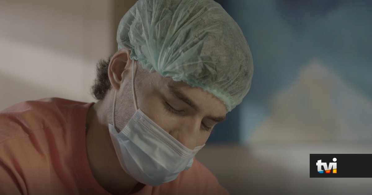 Exclusivo «Amor à Prova»: Pânico! Cris desmaia após a colheita - Novelas