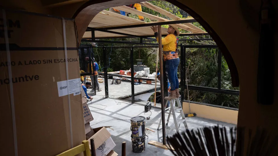 Um mês após captura de Maduro, Venezuela oscila entre esperança e temor