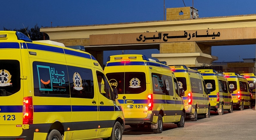 Fronteira entre Gaza e o Egito reabre sob controlo israelita e com circulação limitada