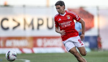 Jovem avançado do Benfica a caminho do líder da Liga 2