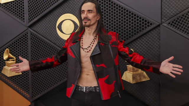 Guitarrista português Nuno Bettencourt vence Grammy por actuação em 'Changes'