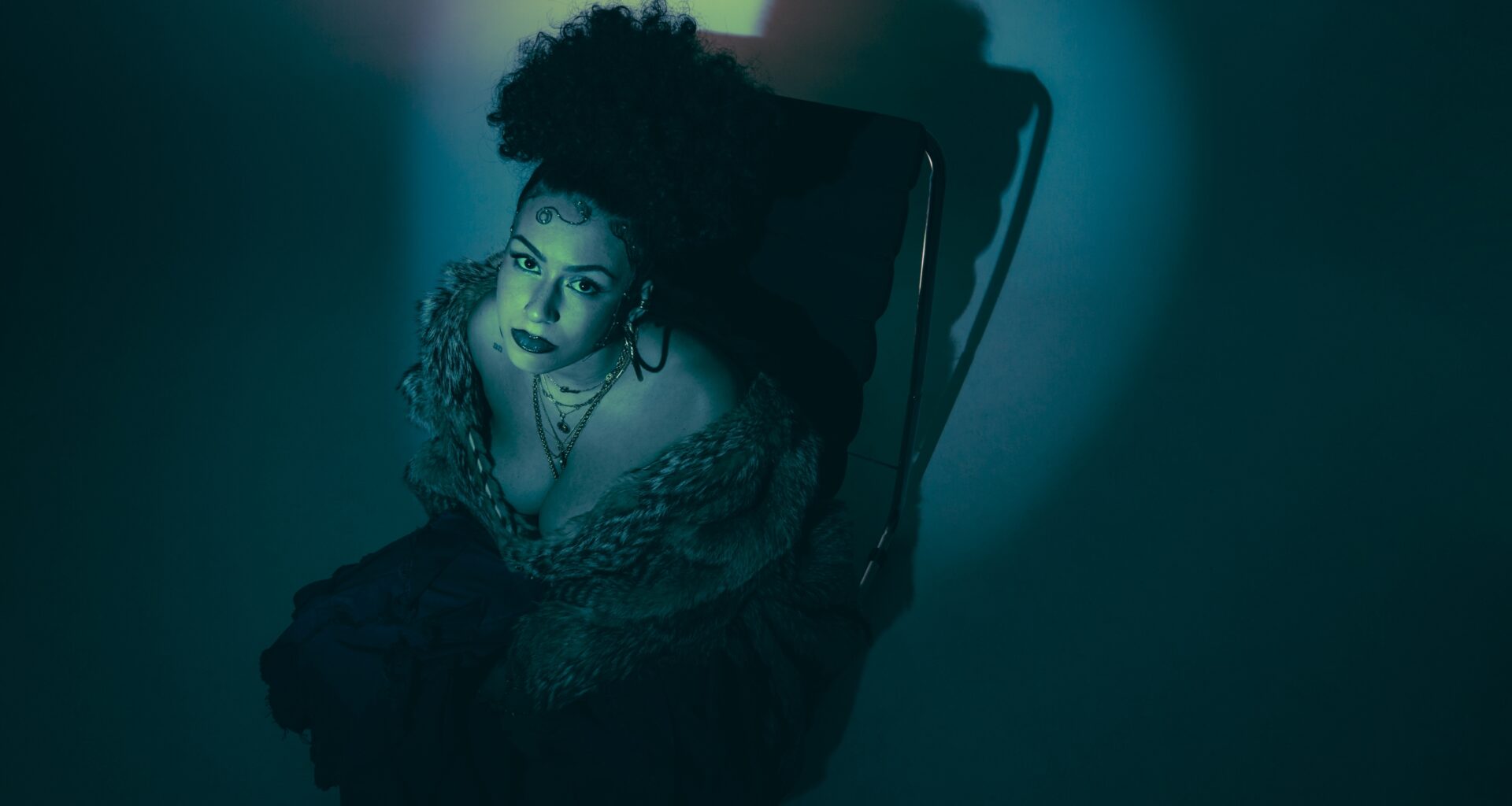 Libra: ganha bilhetes para os concertos "EVERYONE'S FIRST BREATH a cru"! | Passatempos | Antena 3