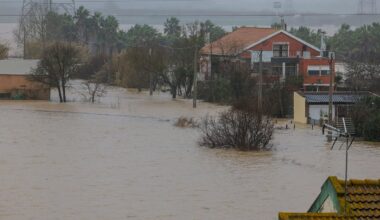 Linha do Norte suspensa entre Castanheira e Alverca. Ligação fluvial entre margem sul e Lisboa afetada