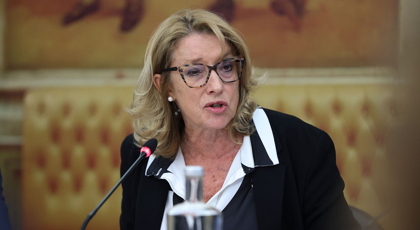 Ministra do Trabalho reúne-se com patrões e sindicatos na quarta-feira sobre pacote laboral sem CGTP
