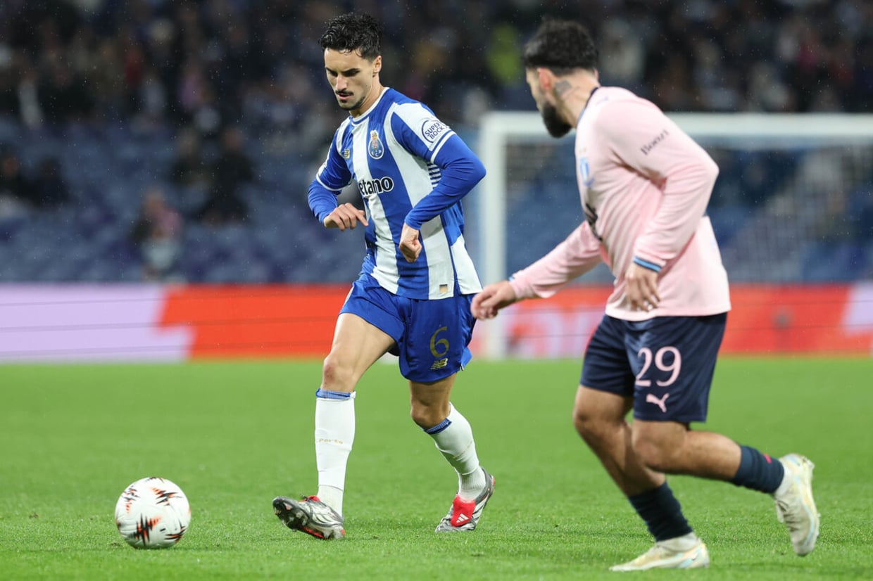 FC Porto: Eustáquio já não está com a equipa e negoceia saída para os EUA - zerozero.pt