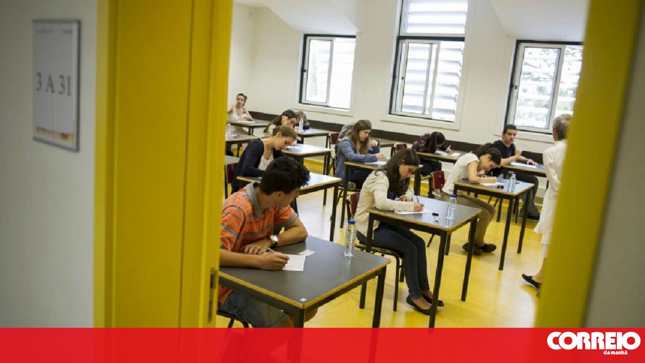 109 docentes entram no quadro sem nunca dar aulas - Sociedade