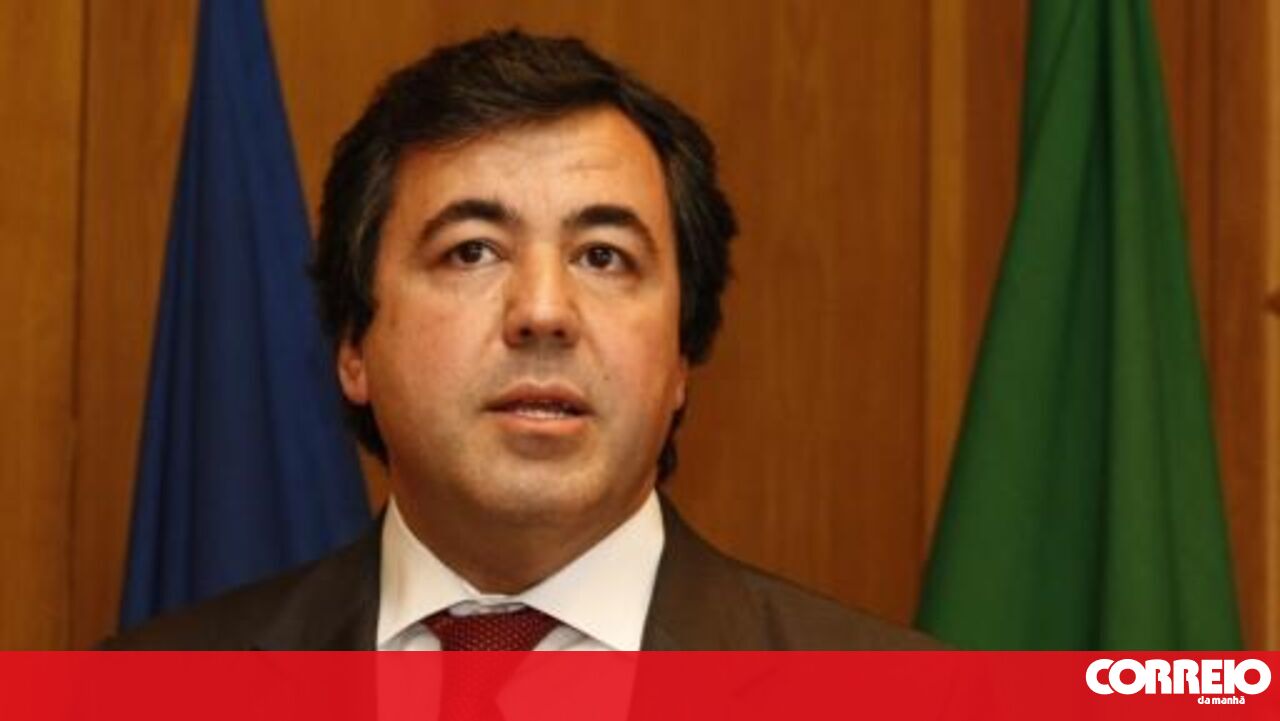 Ex-secretário de Estado de Sócrates recebia 25 mil euros por mês por informação - Portugal