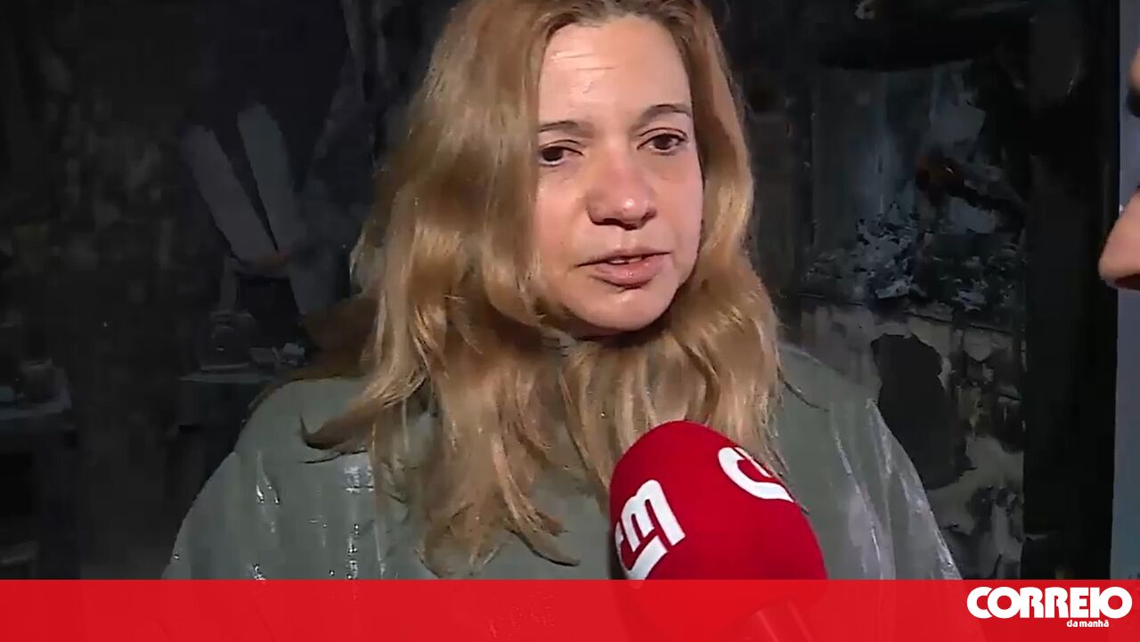 “Peguei na minha filha e nos cães e fugi pelo telhado”: fogo destrói casa já danificada pela tempestade Kristin - Portugal