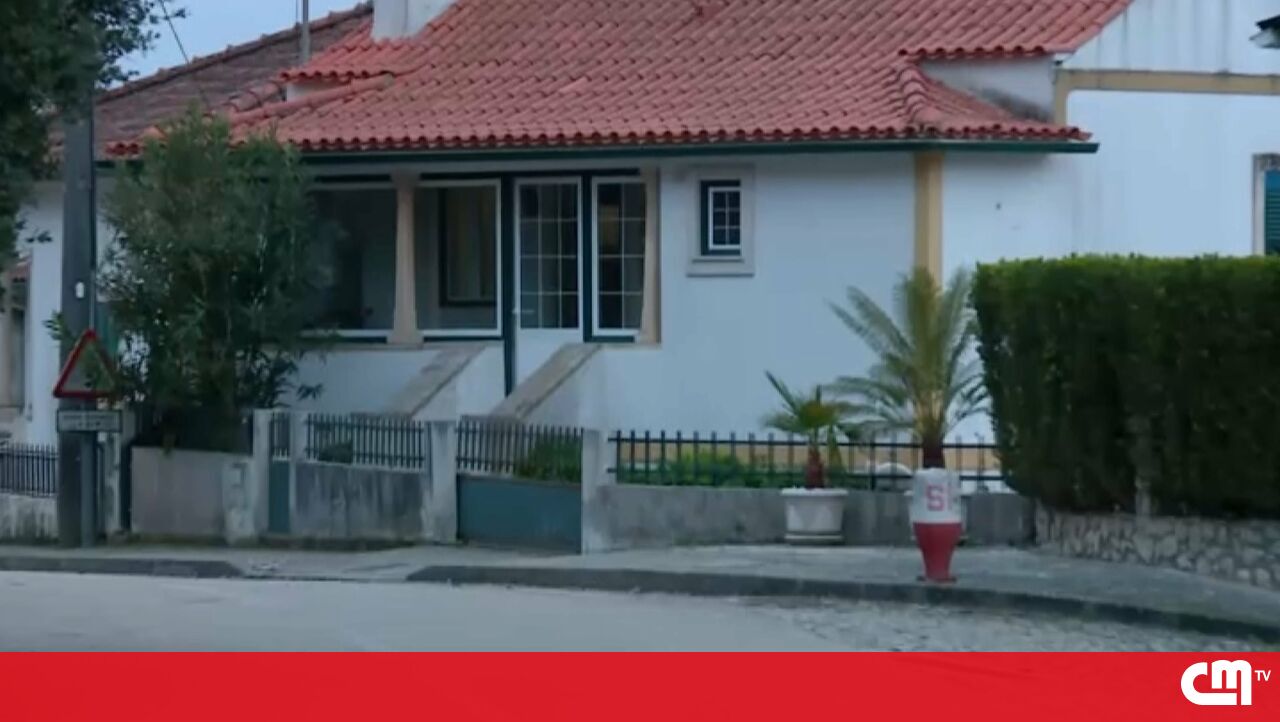 Homem morre ao cair de telhado que reparava em Leiria após a depressão Kristin - Vídeos