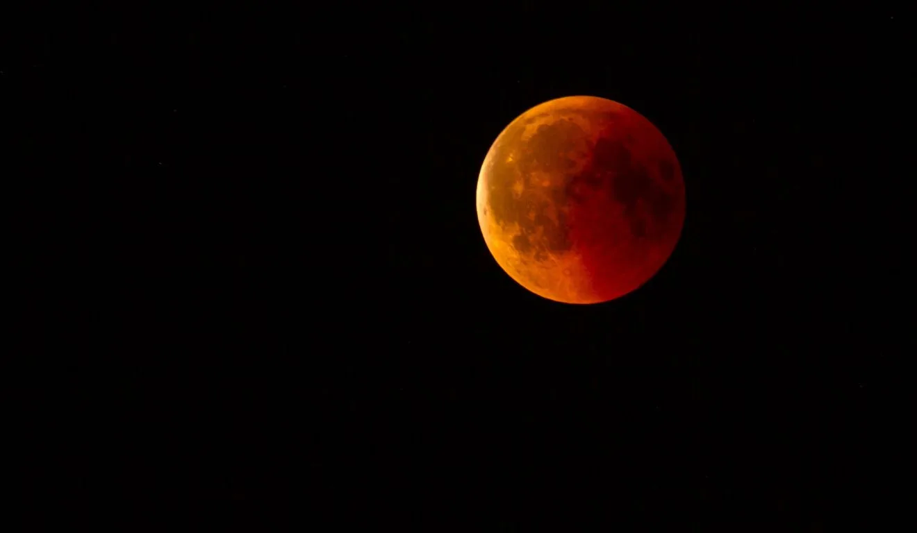 saiba como será a Lua de Sangue nesta terça-feira