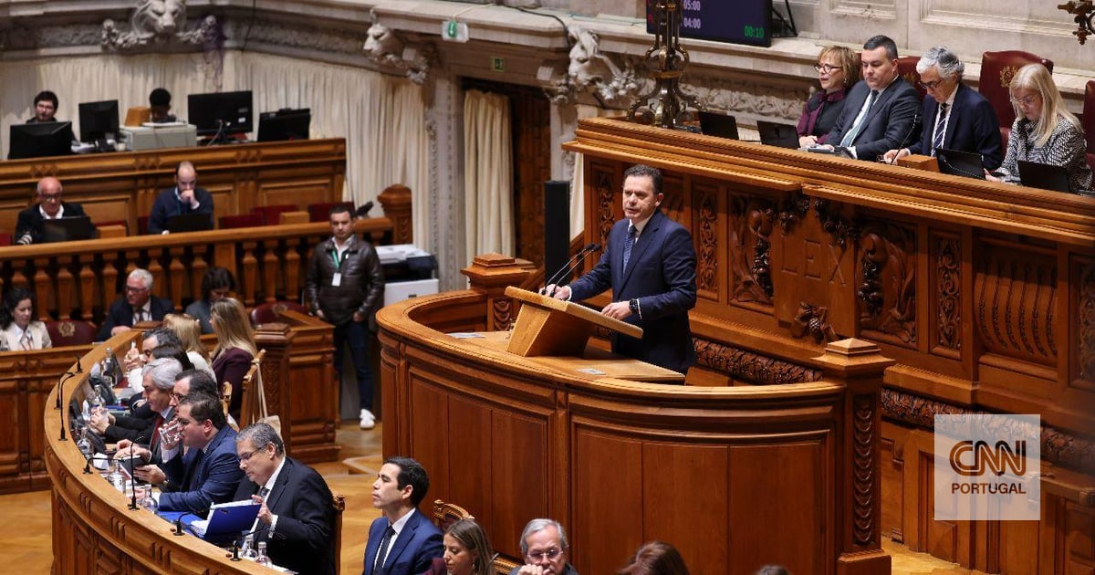DEBATE QUINZENAL • AO MINUTO | Montenegro anuncia três medidas novas e promete mais novidades para esta quinta-feira