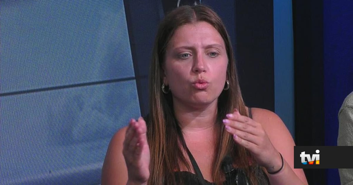 «Cromo repetido»: Catarina acusa Sara de copiar jogo de João Ricardo - Secret Story
