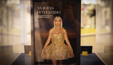 Lembra-se do vestido de 7 quilos, feito de joias usado pela Bárbara Bandeira? As peças estão em exposição em Viana do Castelo