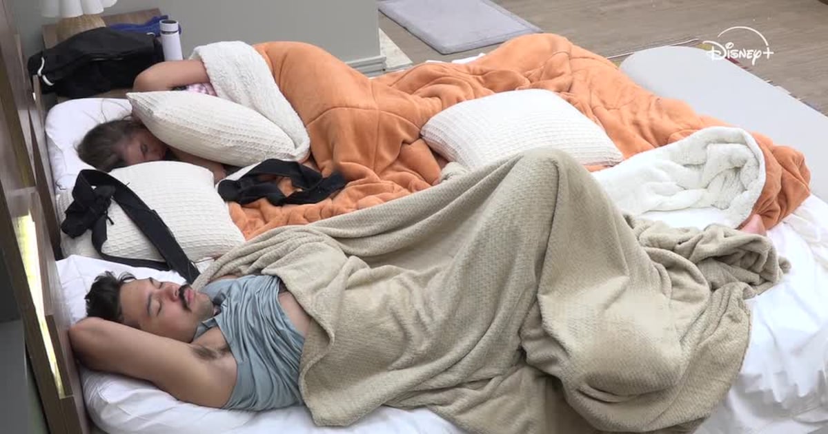 Bianca e Matheus dormem após Festa Jardim Botânico