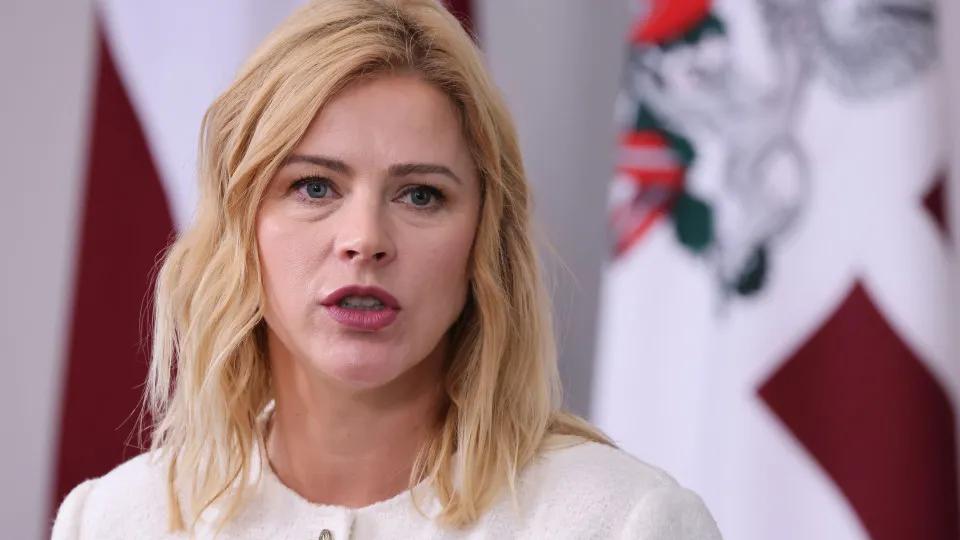 Primeira-ministra da Letónia demite-se após intrusão de drones ucranianos