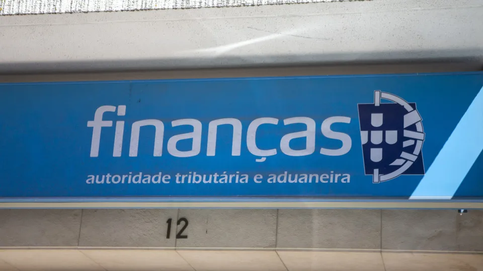 Recebeu? AT mostra como estão a ser enviadas as novas notas de cobrança