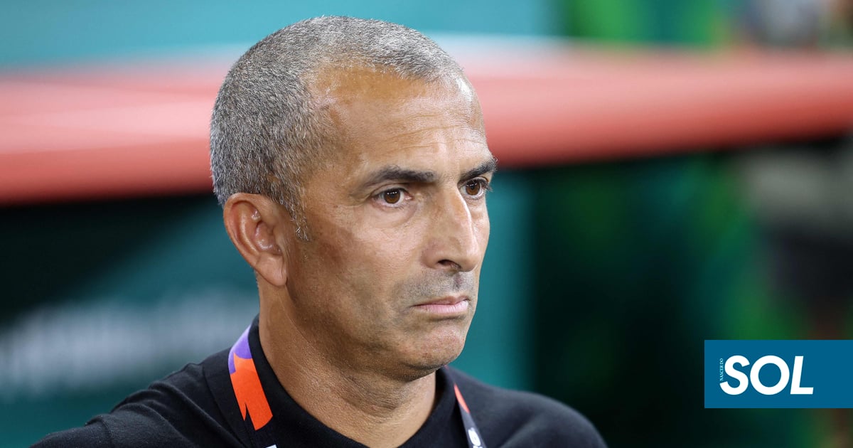 Mundial já tem a primeira baixa nos bancos: seleção despede treinador após goleada por 5-1