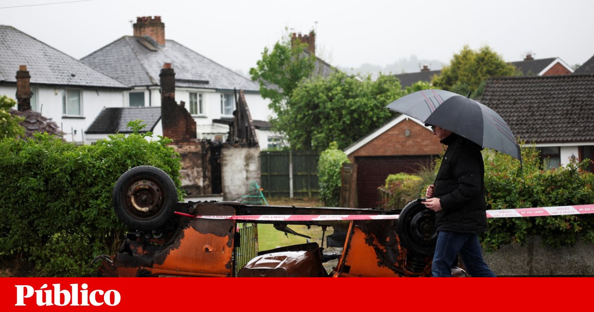 Pela segunda noite consecutiva, Belfast ardeu em motins contra a imigração | Irlanda do Norte