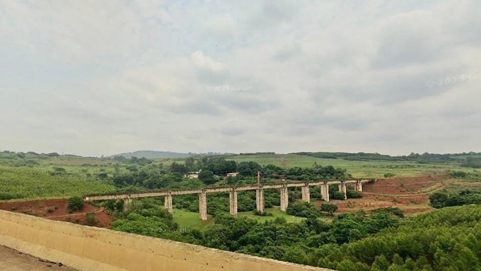 Jovem morre no Brasil após ser lançada sem corda de uma ponte numa actividade radical | Acidentes