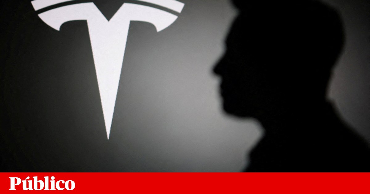 Tesla apresentou dados “enganosos” para aprovar condução autónoma na Europa | Automóveis