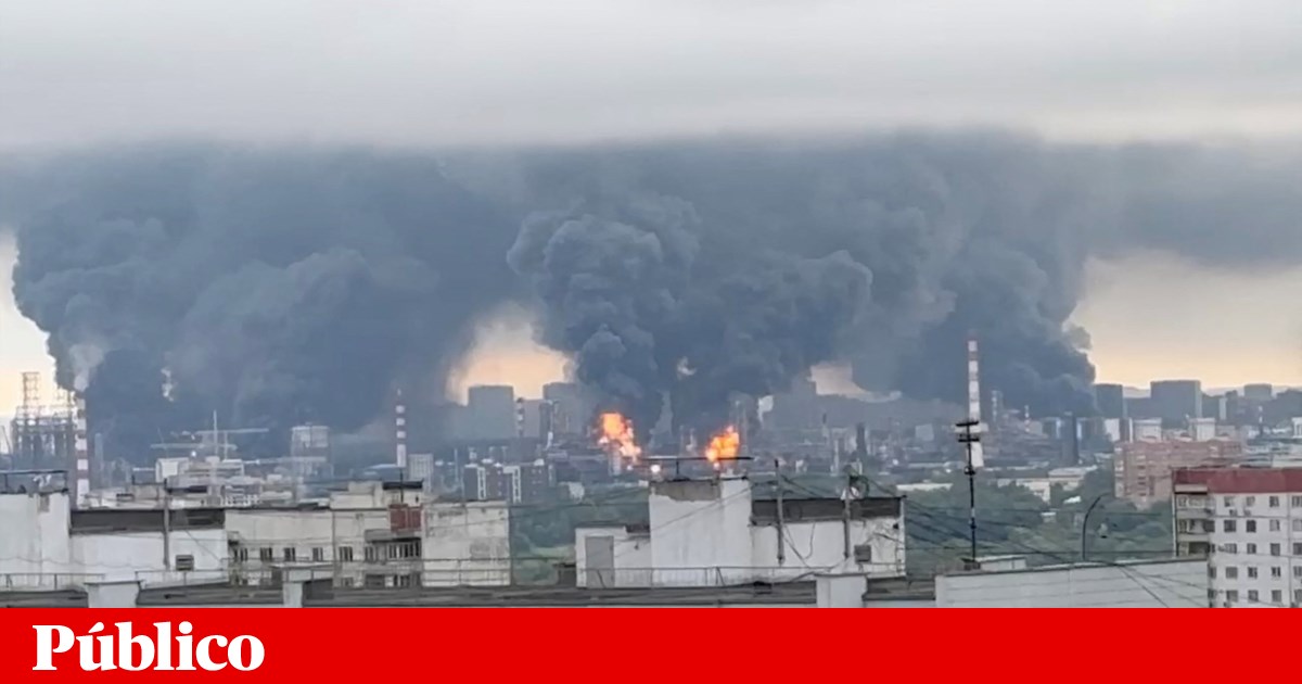 Ataque ucraniano suspende voos em todos os aeroportos de Moscovo | Guerra na Ucrânia