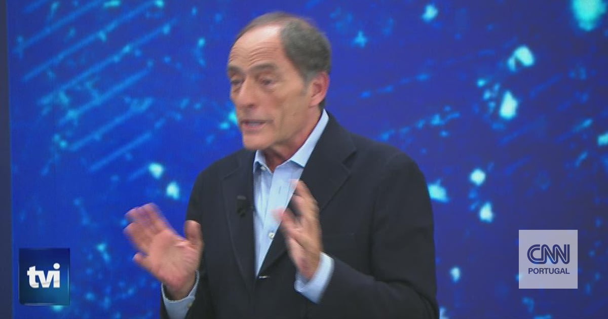 Vladimir Putin "tem duas razões para avisar" a Roménia. Paulo Portas explica porque é improvável que "ataque tenha sido acidental"