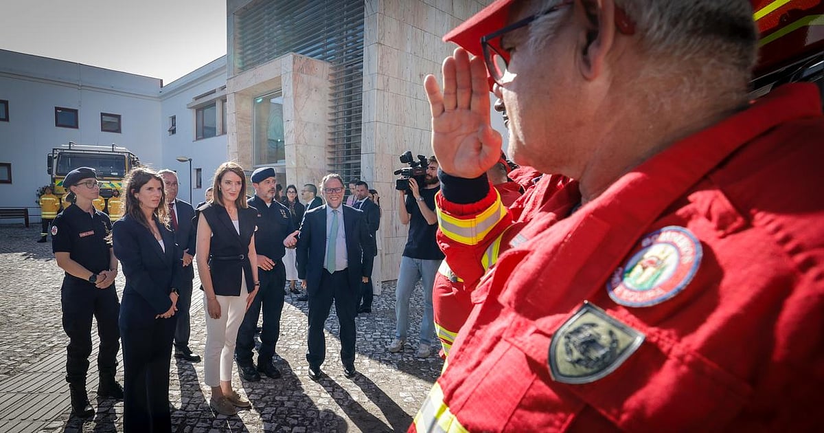 Roberta Metsola visita ANEPC e elogia prontidão de Portugal no combate a incêndios rurais