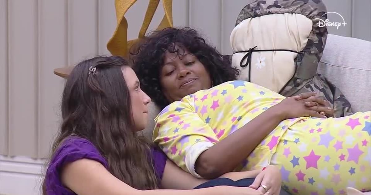 Sheila aconselha Bianca sobre provocações com a Patroa Morena