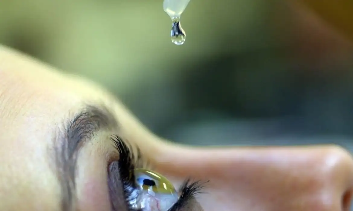 Uso indiscriminado de corticoides pode causar glaucoma e cegueira