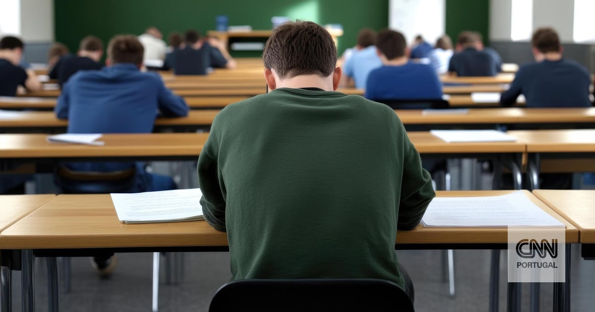Governo adia segunda fase dos exames nacionais do secundário em quatro dias