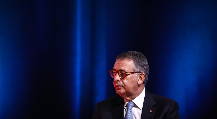 Exames nacionais. Presidente da República exige salvaguarda do princípio da igualdade