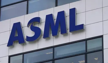 ASML oferece bónus de 20 mil euros a quem ficar na empresa entre 2027 e 2030