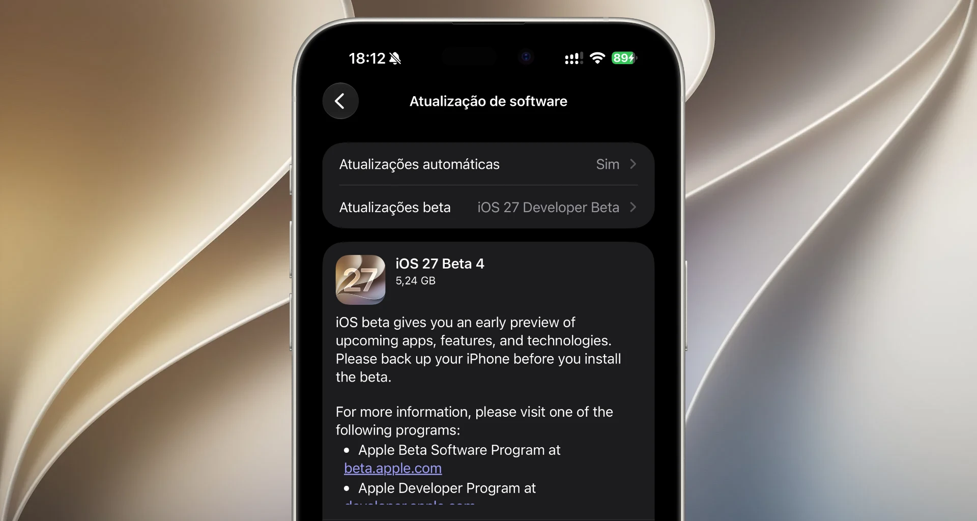 Apple lança o iOS 27 beta 4 com melhorias para a nova Siri AI