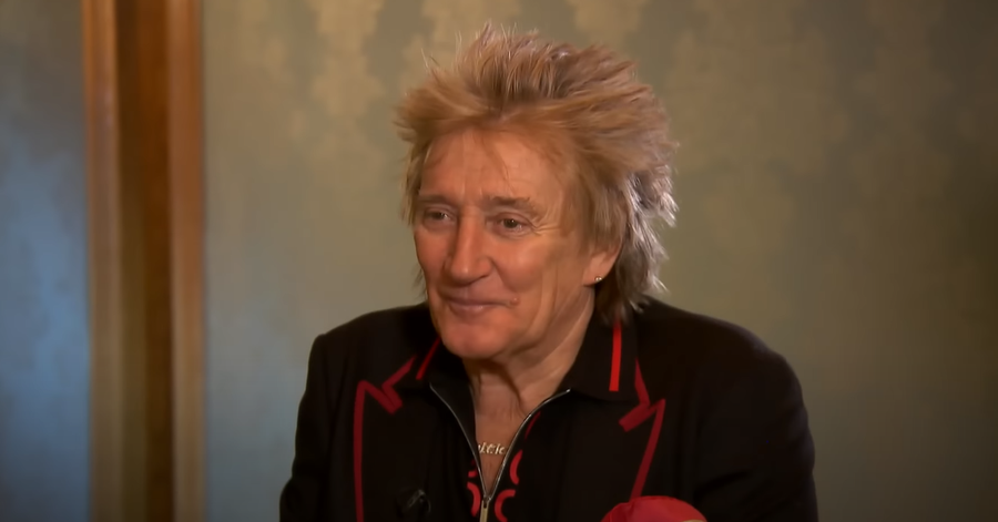 Rod Stewart passa por implante de stent no coração e cancela série de shows