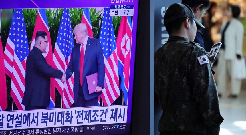 Trump anuncia "redução significativa" dos exercícios militares com a Coreia do Sul