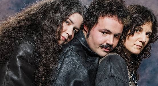 Novo disco de The Black Wizards consolida sonoridade do trio de rock do Porto