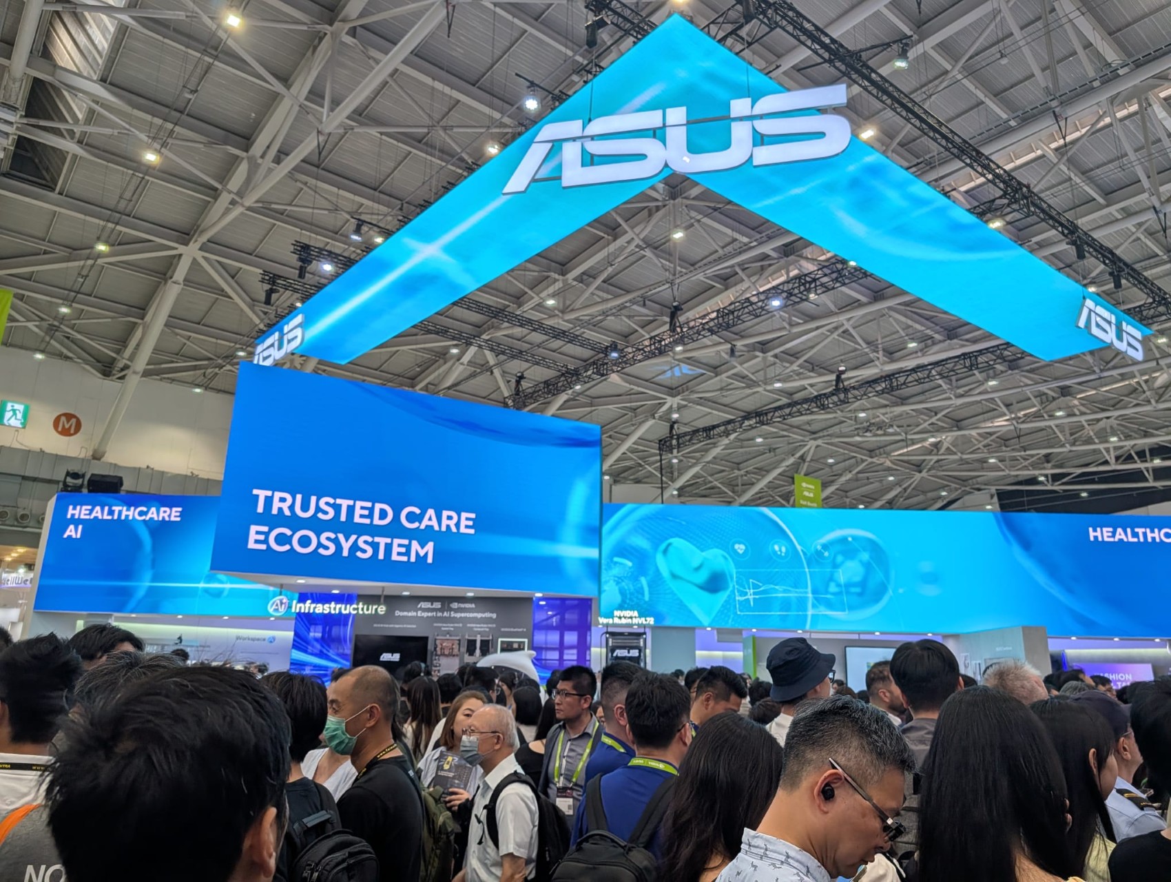Asus quer tornar IA mais prática, pessoal e acessível com nova geração de PCs para linha empresarial e consumo