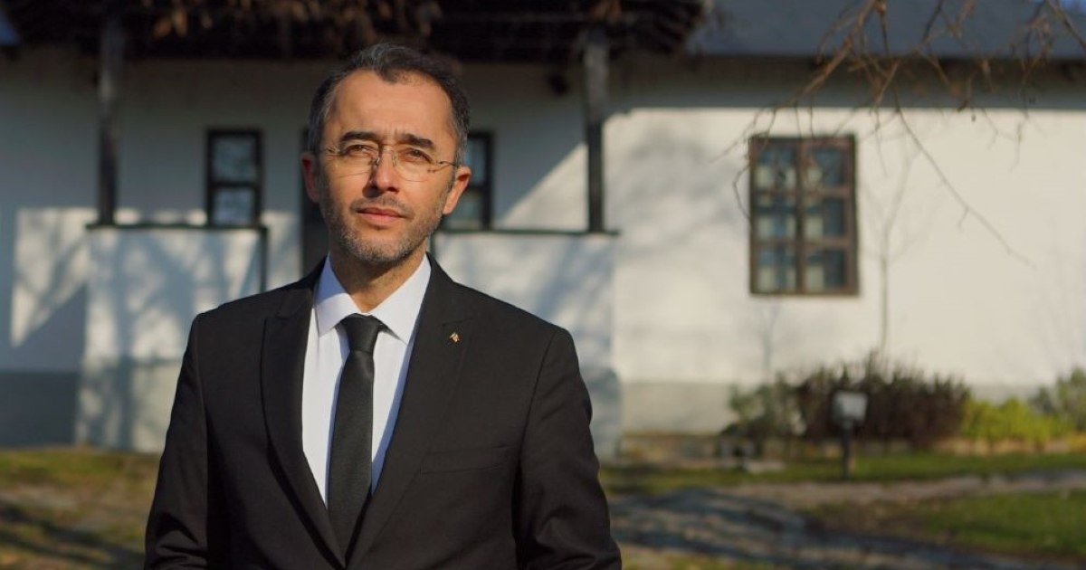 Sergiu Mihalcea demisionează din AUR şi îl acuză pe Simion că a transformat partidul într-o „panaramă”: „A vândut toți votanții AUR”