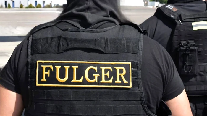 74 de persoane au fost reținute pentru 72 de ore. FOTO: Arhivă