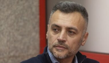 Revoltă împotriva lui Mihai Popovici, tatăl campionului olimpic. „Fiul meu a mâncat lături la Dinamo!” Popovici: „Vă rog să vă adresați oficial CS Dinamo”