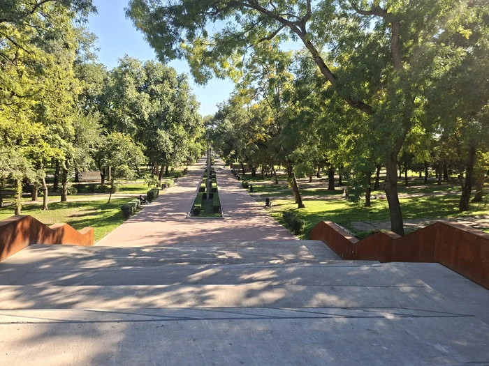 intrarea în parcul din Bălți FOTO Cosmin Zamfirache