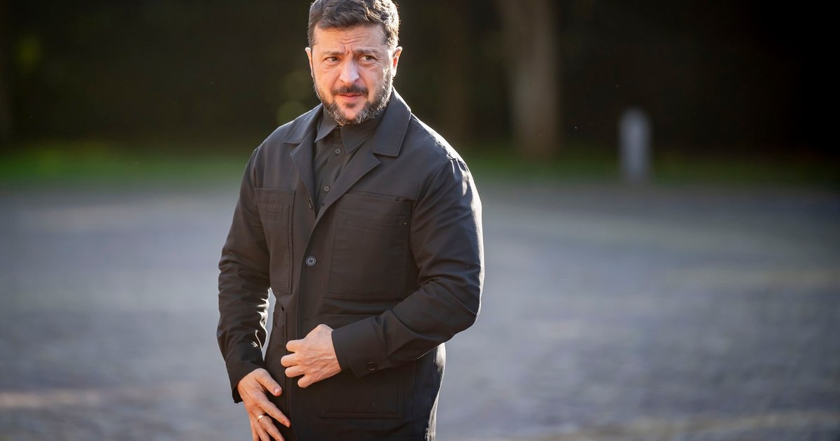 Președintele Ucrainei anunță că a ajuns la un „mega acord” cu SUA pentru achiziția de arme. Valoarea este uriașă