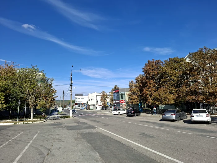 Liniște de duminică în ziua votului, la Strășeni FOTO Cosmin Zamfirache