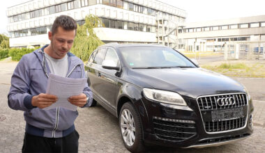 (VIDEO) Un german care şi-a cumpărat un Audi Q7 V12 TDI cu aproape 1 milion km parcurşi a descoperit cât de greu e să treci TUV-ul în Germania cu el | PiataAuto.md