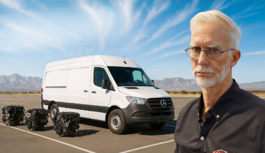 (VIDEO) Din cauza unor mecanici nepricepuţi, un Mercedes Sprinter a schimbat 4 motoare în 3 ani | PiataAuto.md