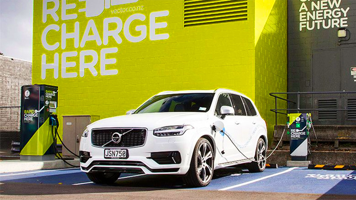 UE va înăspri regulile pentru maşinile plug-in hibride, aducându-le cifrele de consum mai aproape de realitate, fără a le favoriza pe baza unui consum doar teoretic | PiataAuto.md