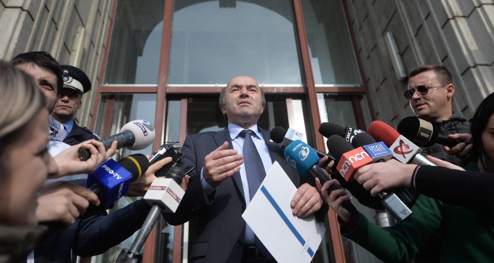 Cred că legea va trece de Curtea Constituțională